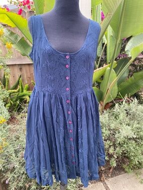 Badge Dress, 100% Rayon, Made in India, Size XS